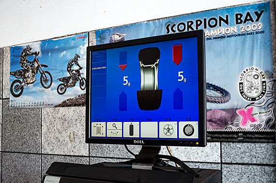 assistenza equilibratura moto